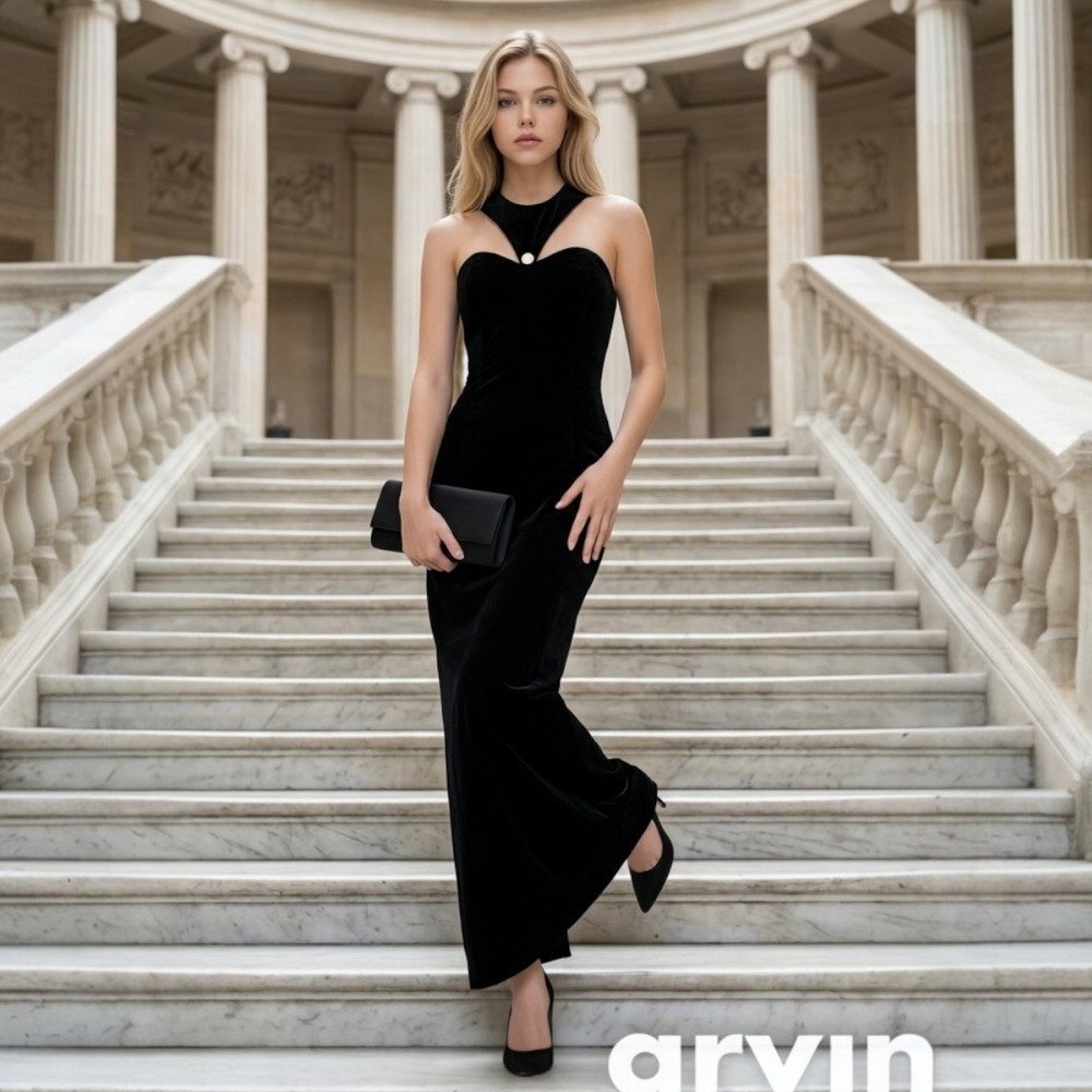 VTG Black Velvet Halter Cutout Pearl Accent Maxi Dress Evening Gown‎ Womens
